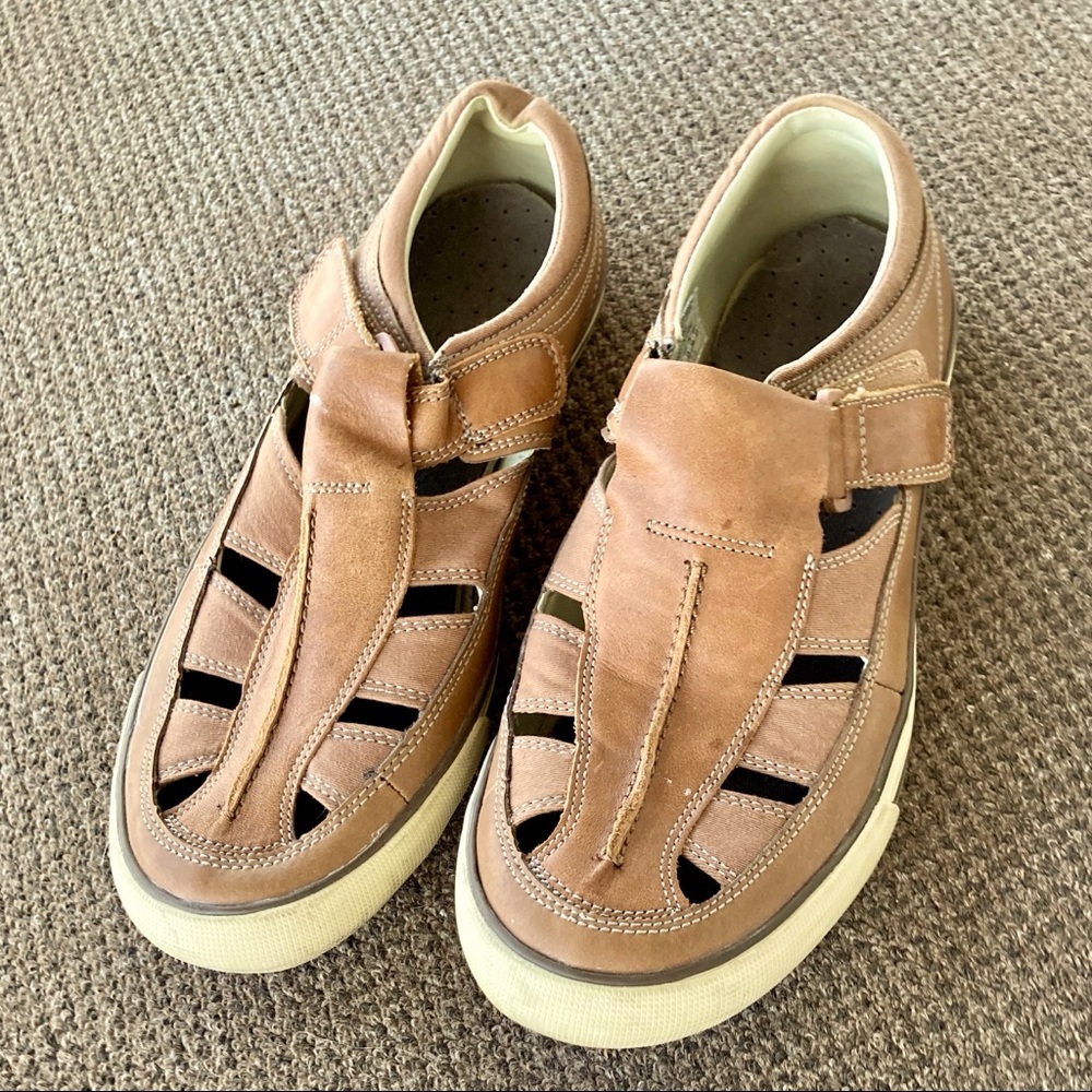 COPY - SALE Men’s Sketchers Brown Leather Sandals